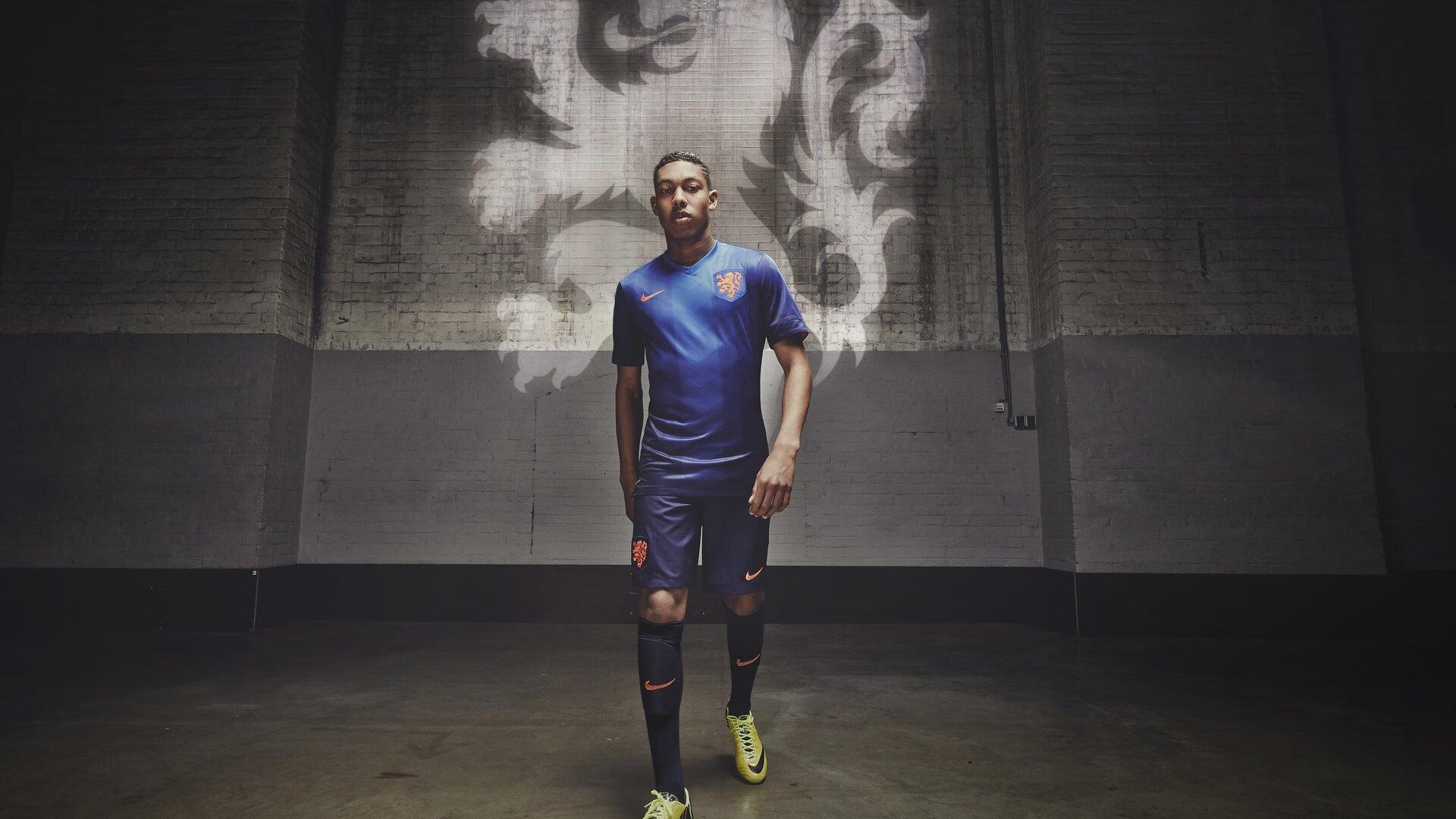 混合泳新星闪耀全国锦标赛,破纪录表现引爆泳坛热议